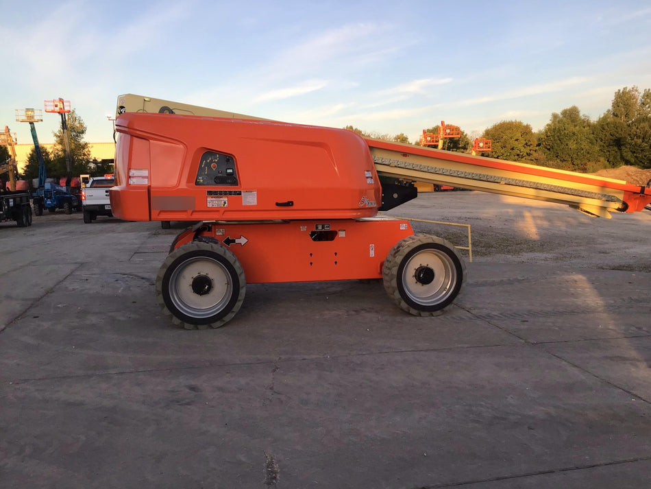 2019 JLG 660SJ