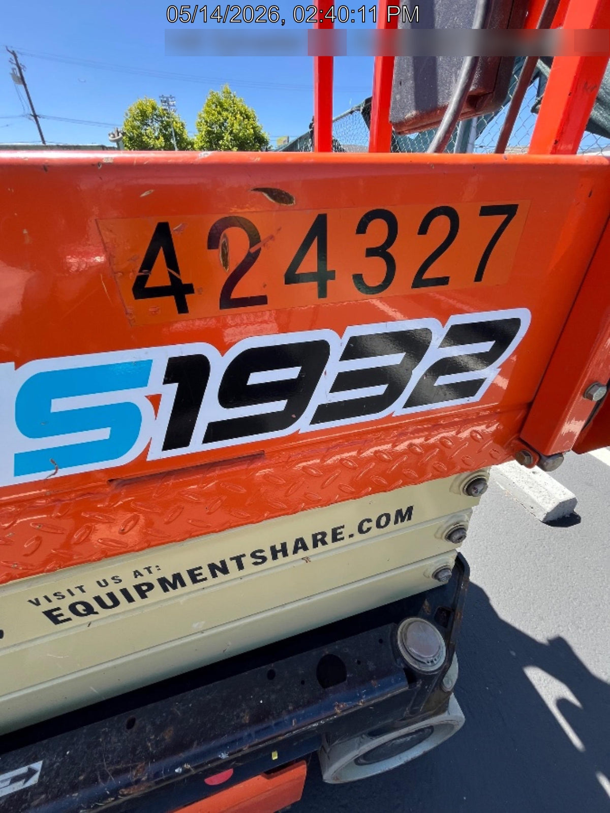 2024 JLG ES1932