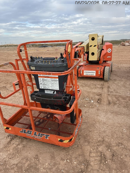 2021 JLG E400AJP Narrow