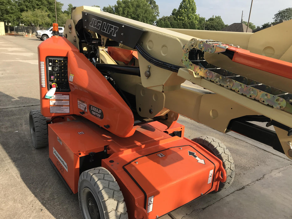 2019 JLG E400AJPN