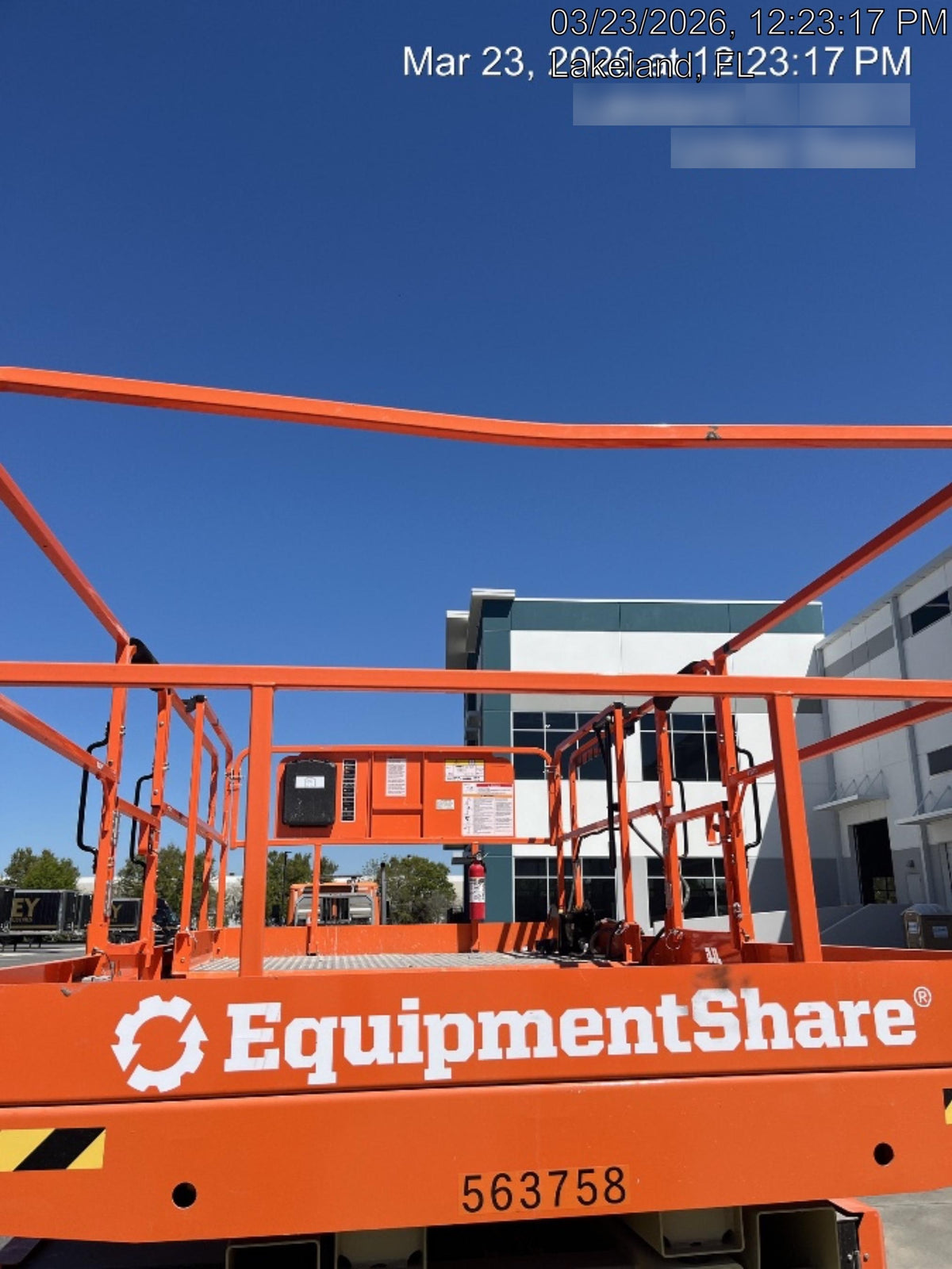 2025 JLG RT4394