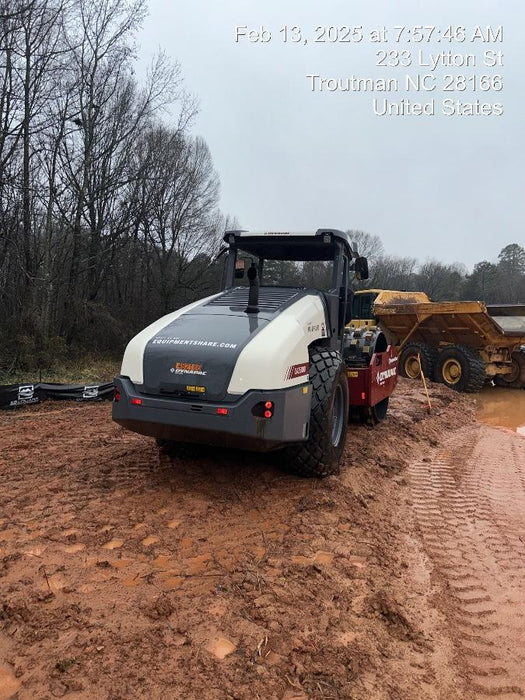 2024 DYNAPAC CA2500D