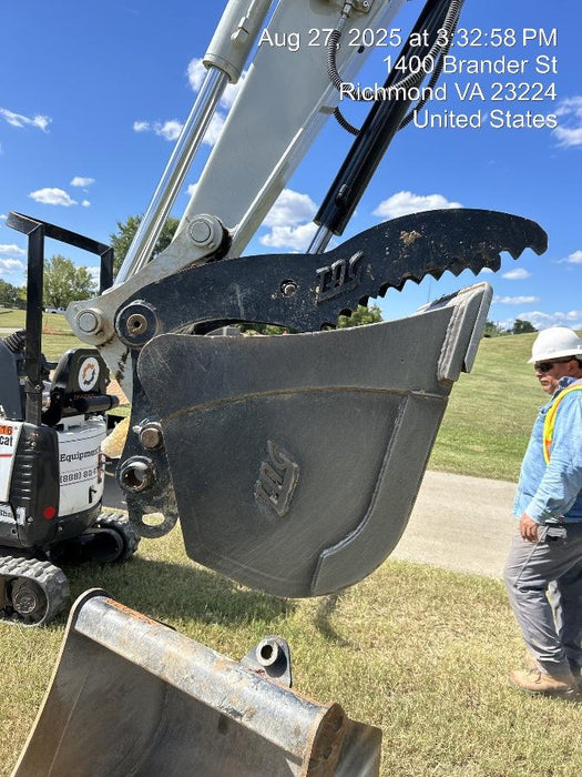 2025 TAKEUCHI 36" Bucket - Takeuchi