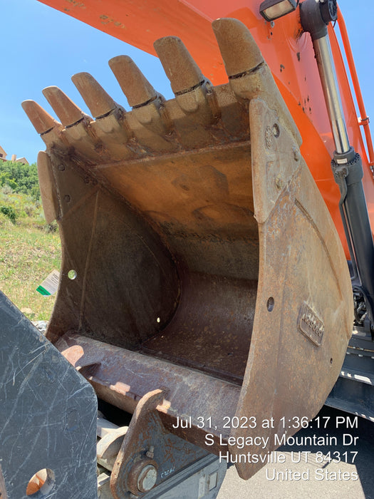 2020 DOOSAN 48" Excavator Bucket