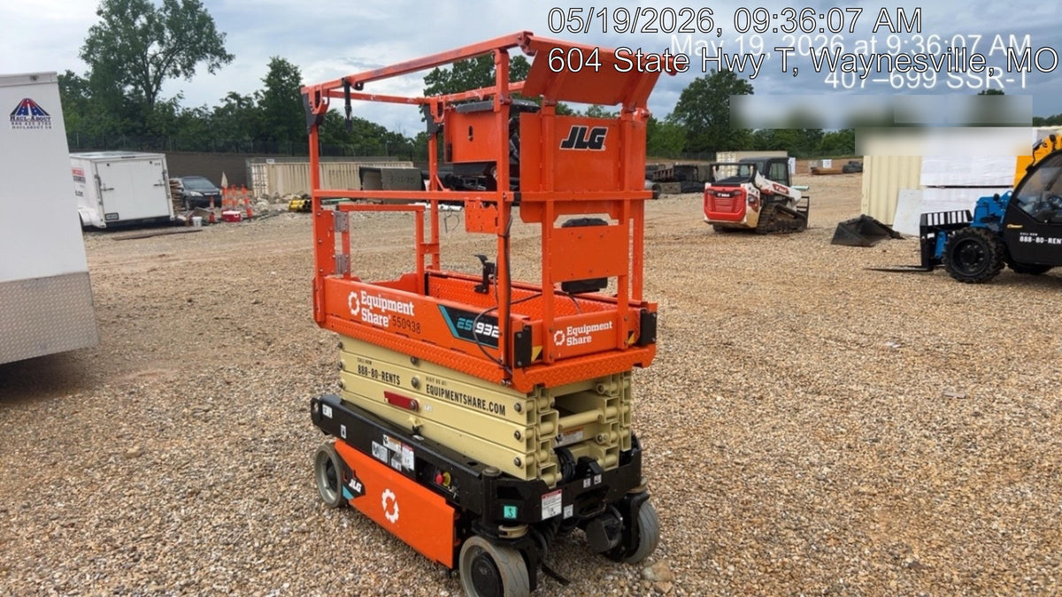 2025 JLG ES1932