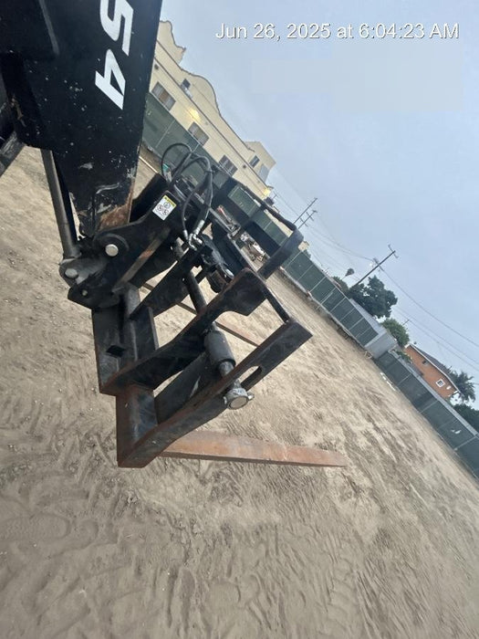 2020 JLG 1001095418S