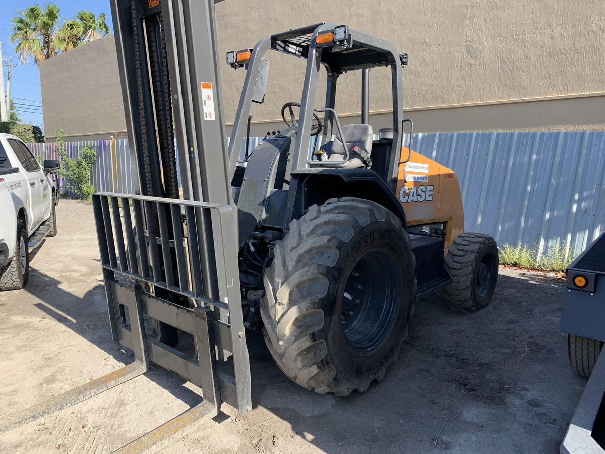 2022 CASE 588H