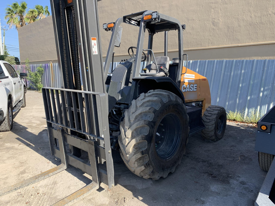 2022 CASE 588H