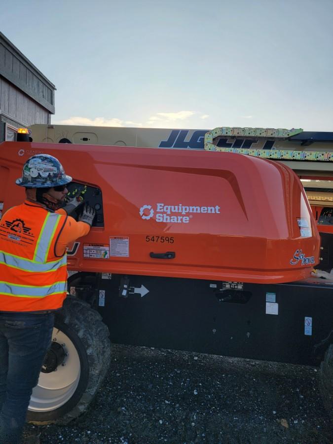 2025 JLG 660SJ