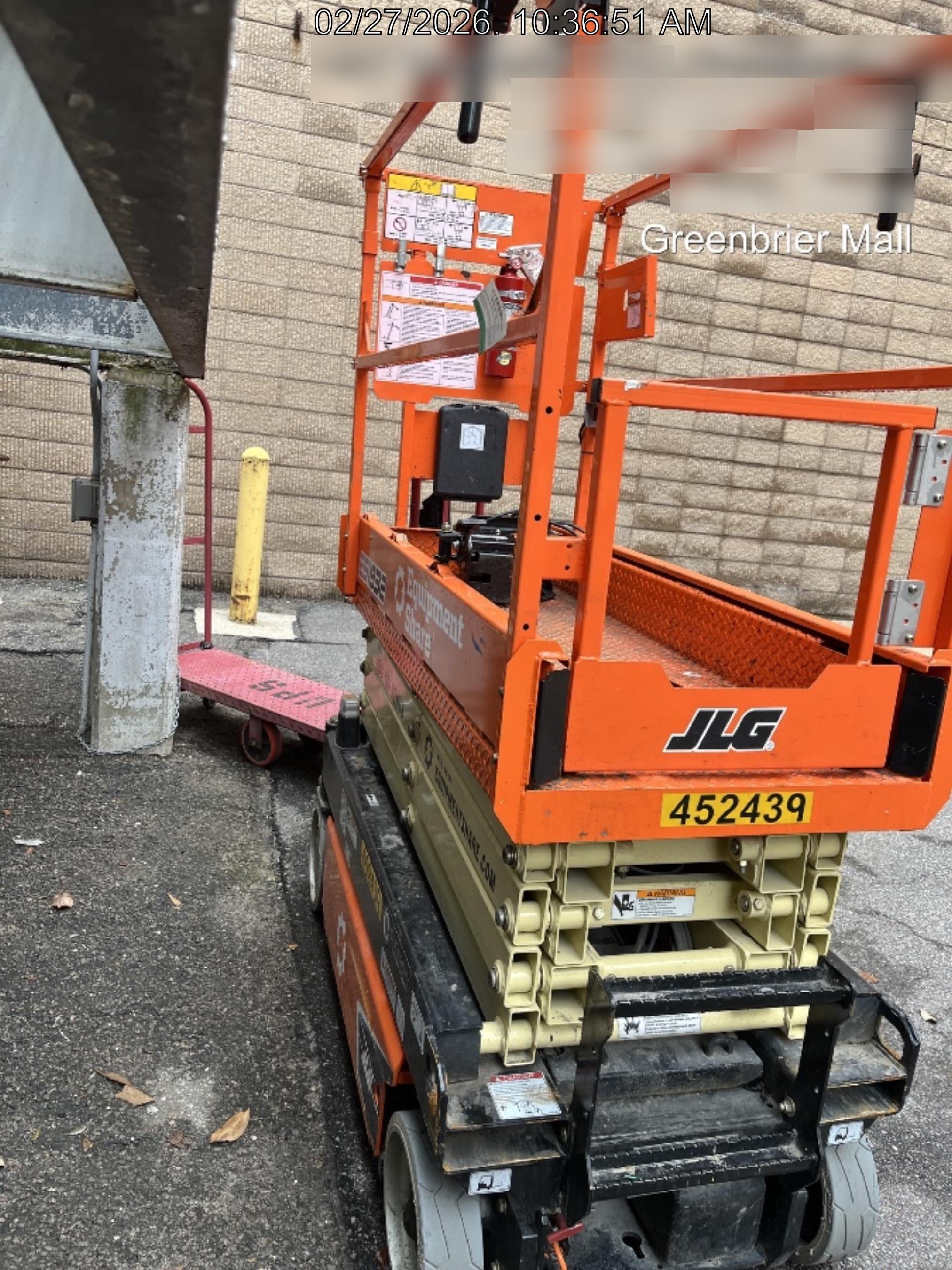 2024 JLG ES1932