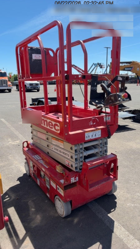 2020 MEC 1330SE Solid NM Tires, Steel Swing out Doors, LCS, Beacon, 900W Invertor