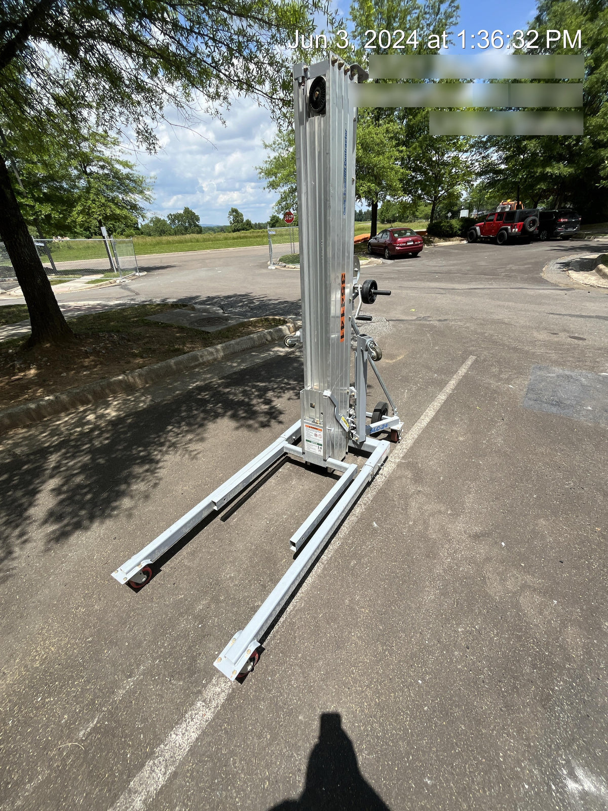 2023 GENIE SLC-24
