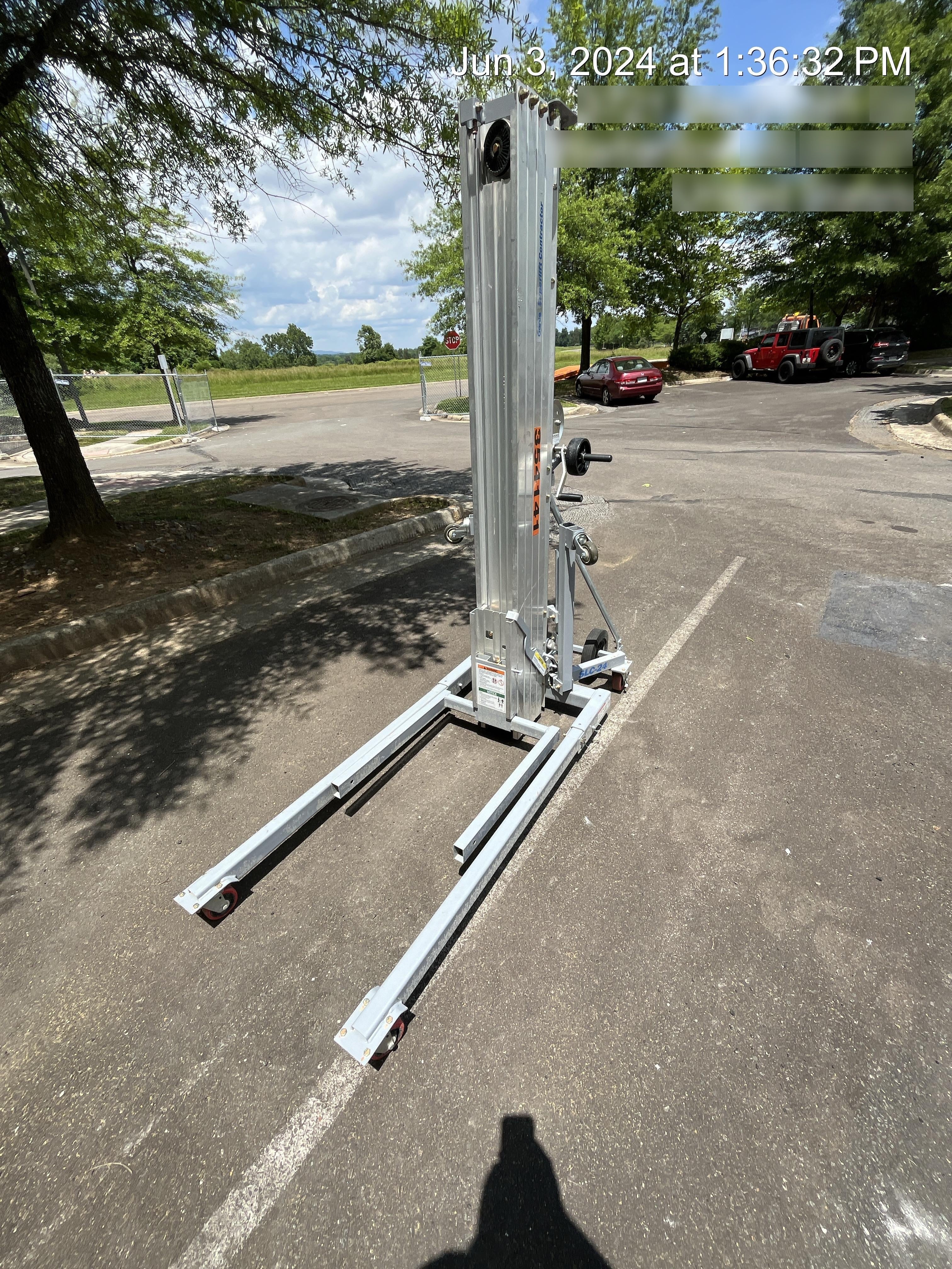 2023 GENIE SLC-24