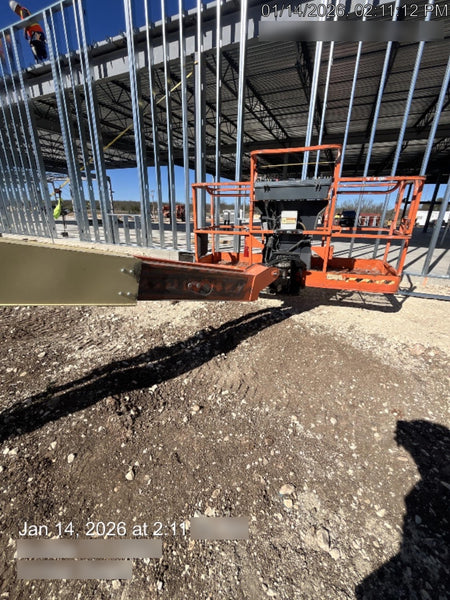2021 JLG 400S