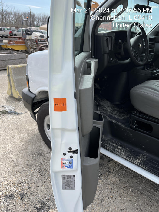 2023 CHEVROLET Express Van - Rental
