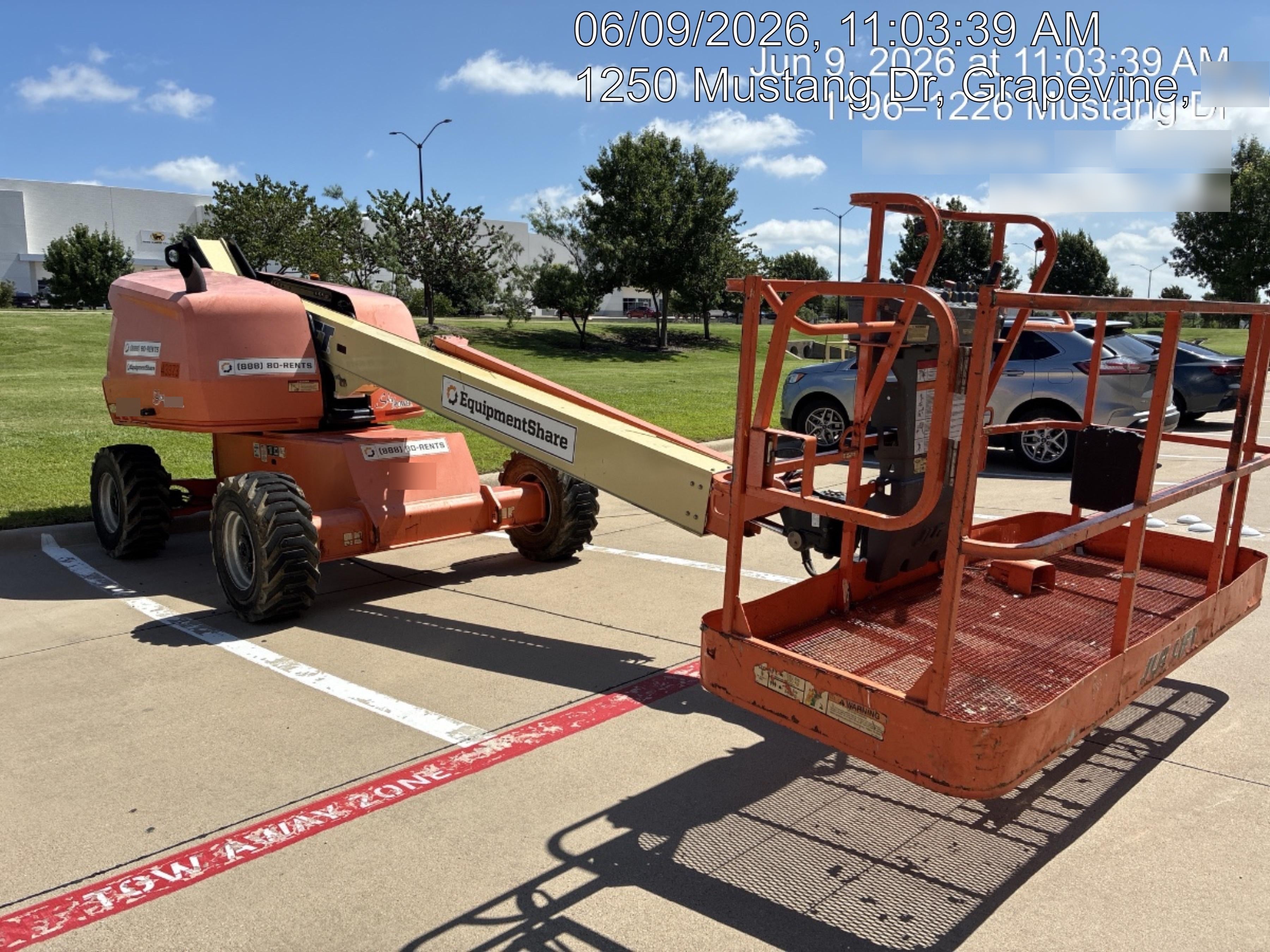 2019 JLG 400S