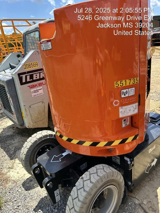 2025 JLG E300AJP