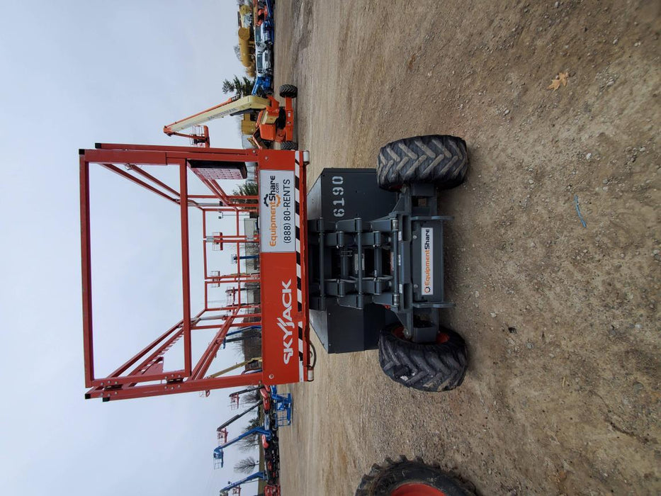 2017 SKYJACK SJ6832 RT