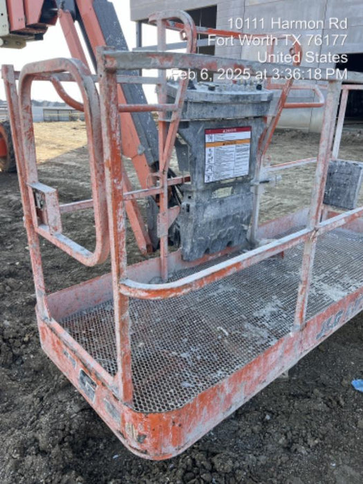 2016 JLG 660SJ