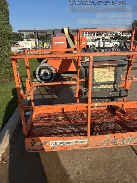 2021 JLG 400S