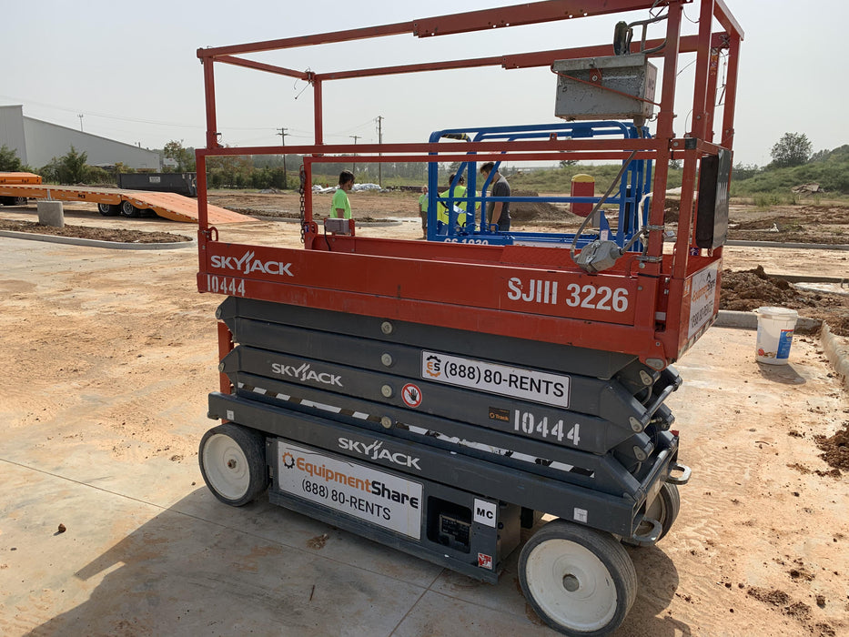 2018 SKYJACK SJIII-3226