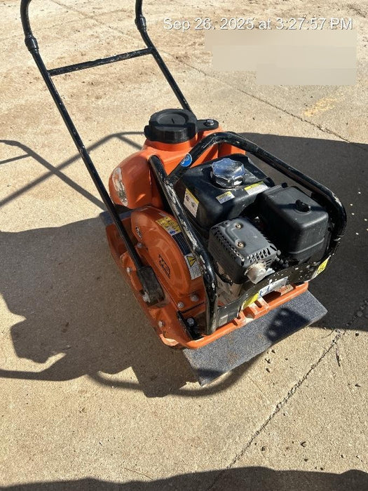 2022 Multiquip MVC88VTHW Plate Compactor, 20", w/Water Tank, Honda GX160