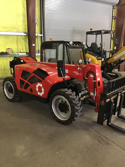 2020 Manitou MTA5519 Canopy, Solid Tires, Work Lights, Beacon, Aux Hydraulics, Back up Alarm, Mirrors, ES Keypad