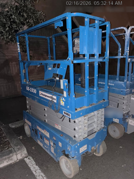 2020 Genie GS-1930 Solid Non Marking Tires, Beacon, Folding rails with half height swing gate, 800W Inverter
