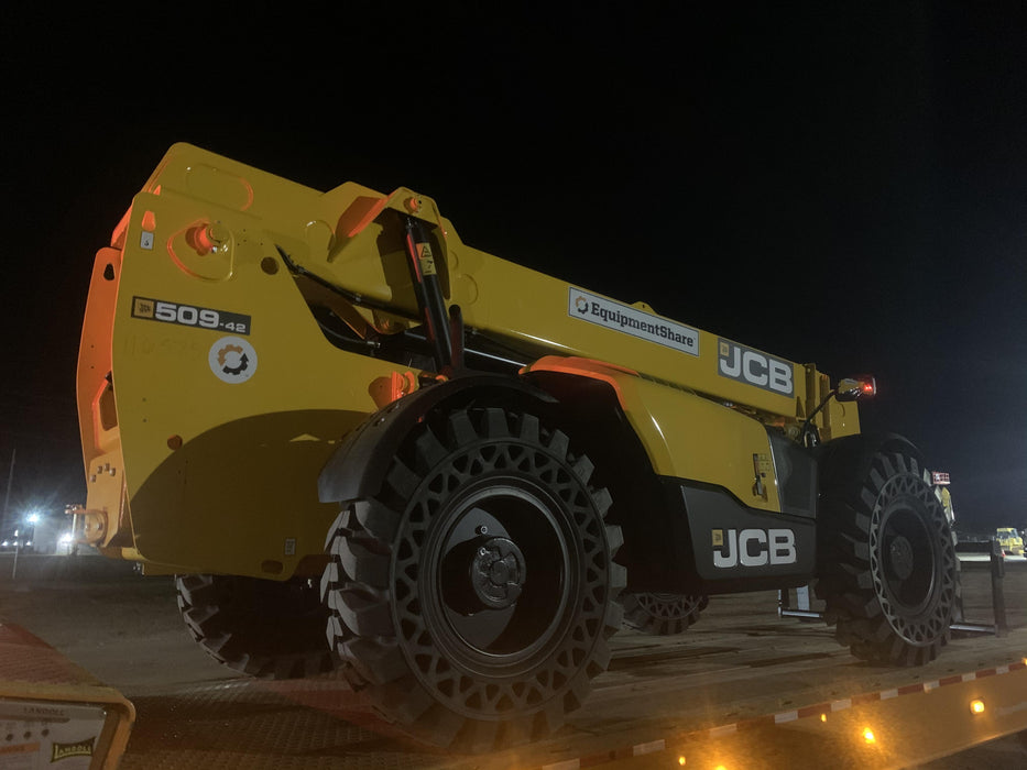 2020 JCB 509-42 Canopy, Solid Tires, Work Lights, Beacon, Aux Hydraulics, Back up Alarm, Lifting Eye, ES Decals