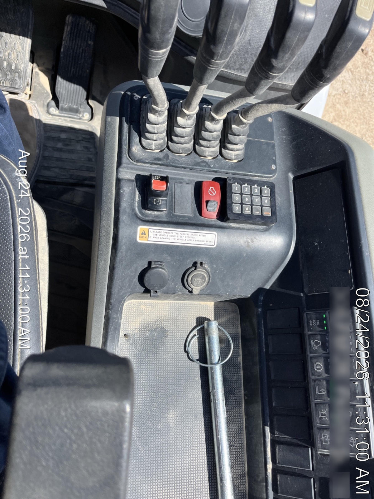 2025 ARROW MATERIAL HANDLING CE60-TH-STP