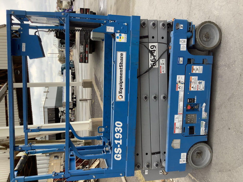 2020 Genie GS-1930 Solid Non Marking Tires, Beacon, Folding rails with half height swing gate