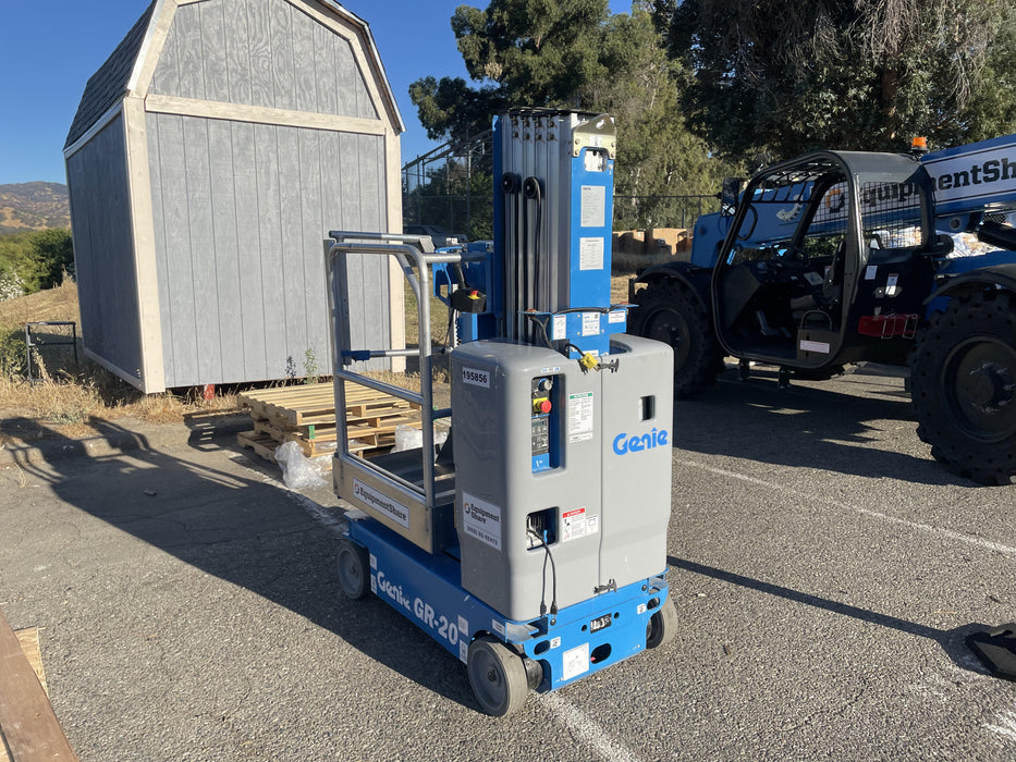 2021 GENIE GR-20