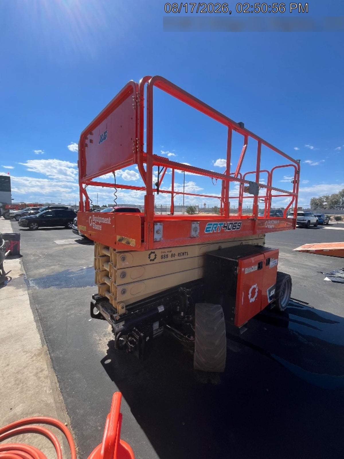 2022 JLG ERT4069