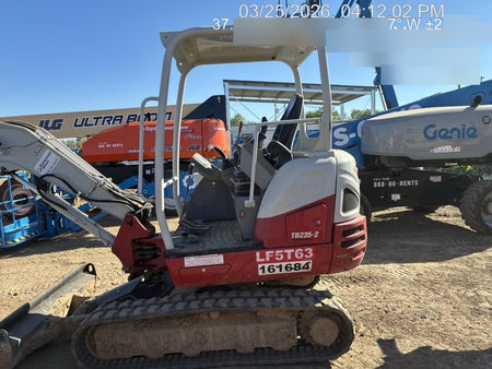 2021 TAKEUCHI TB235-2R