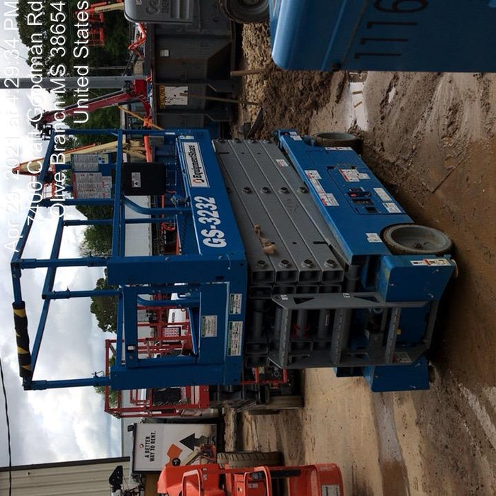 2020 Genie GS-3232 Standard, Folding half height swing gate