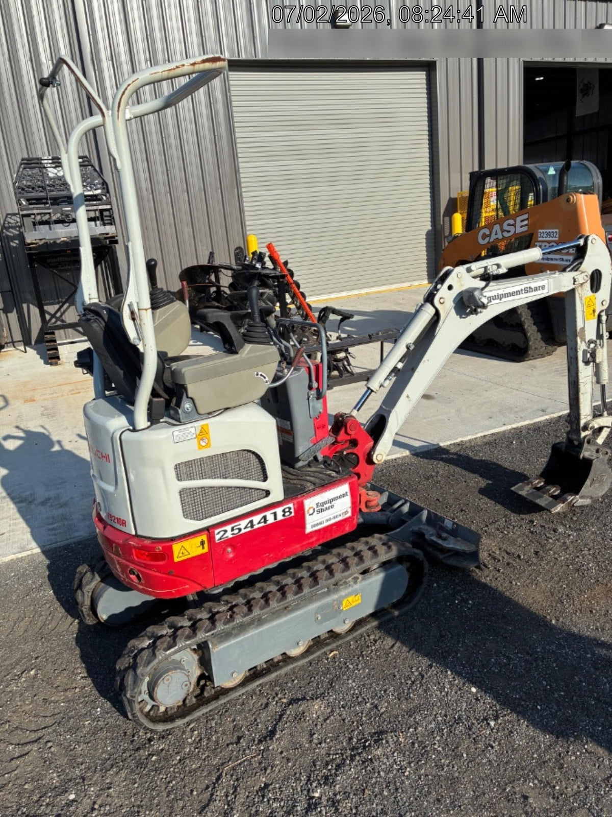 2022 TAKEUCHI TB210R
