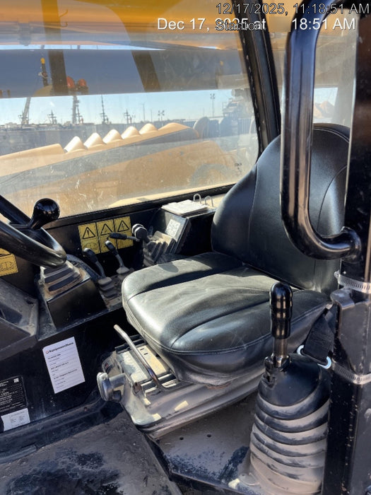 2019 JCB 512-56 Canopy, 109 HP, Solid Tires, STD Worklight, Beacon, Aux Hydraulics, Lifting Eye, Back up Alarm w/66" Carriage/60" Forks