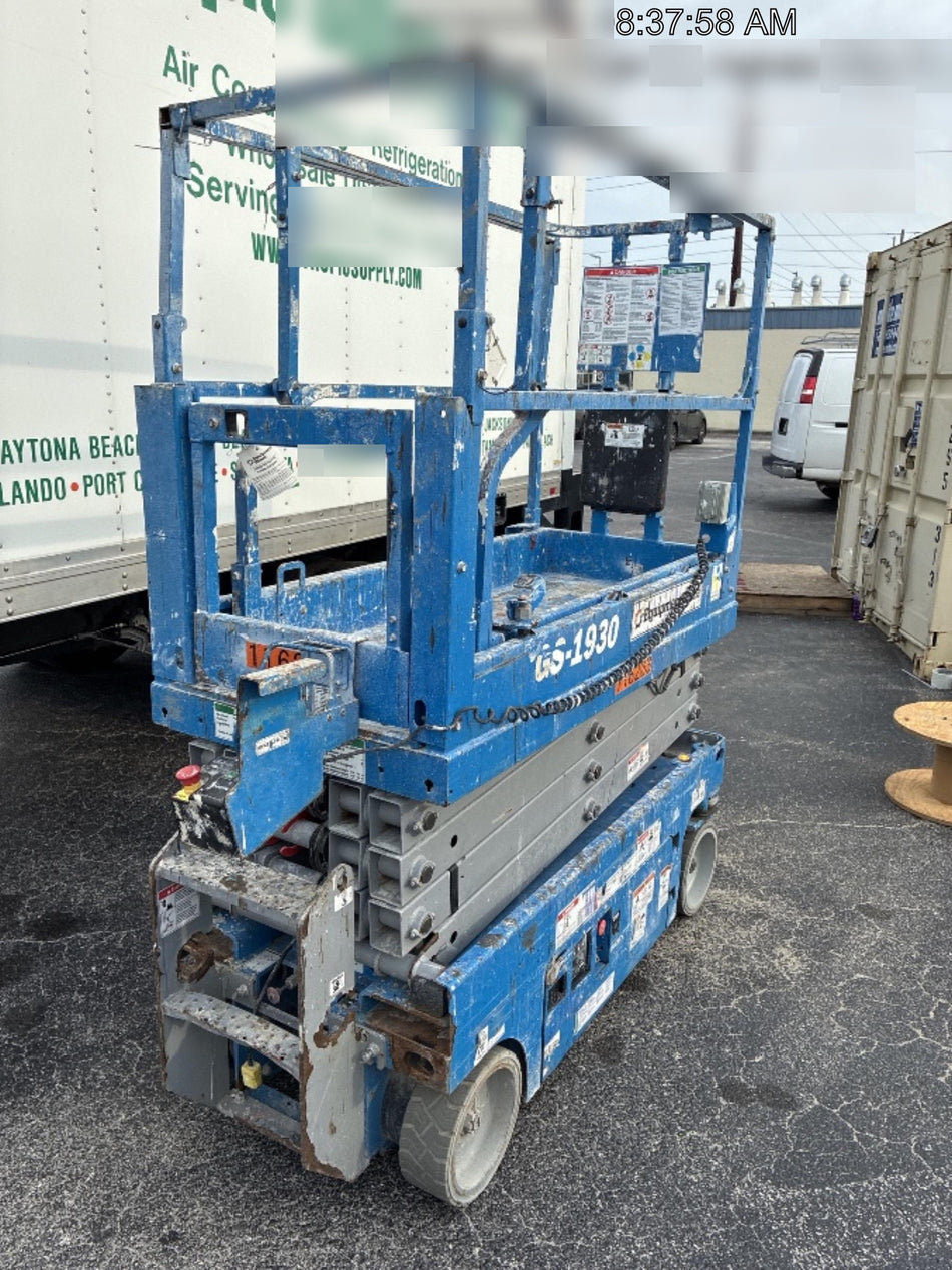 2020 Genie GS-1930 Solid Non Marking Tires, Beacon, Folding rails with half height swing gate