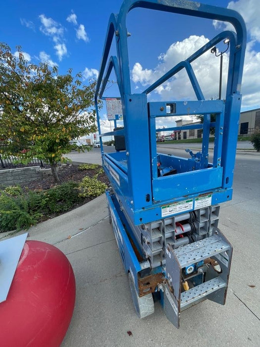 2020 Genie GS-1930 Solid Non Marking Tires, Beacon, Folding rails with half height swing gate