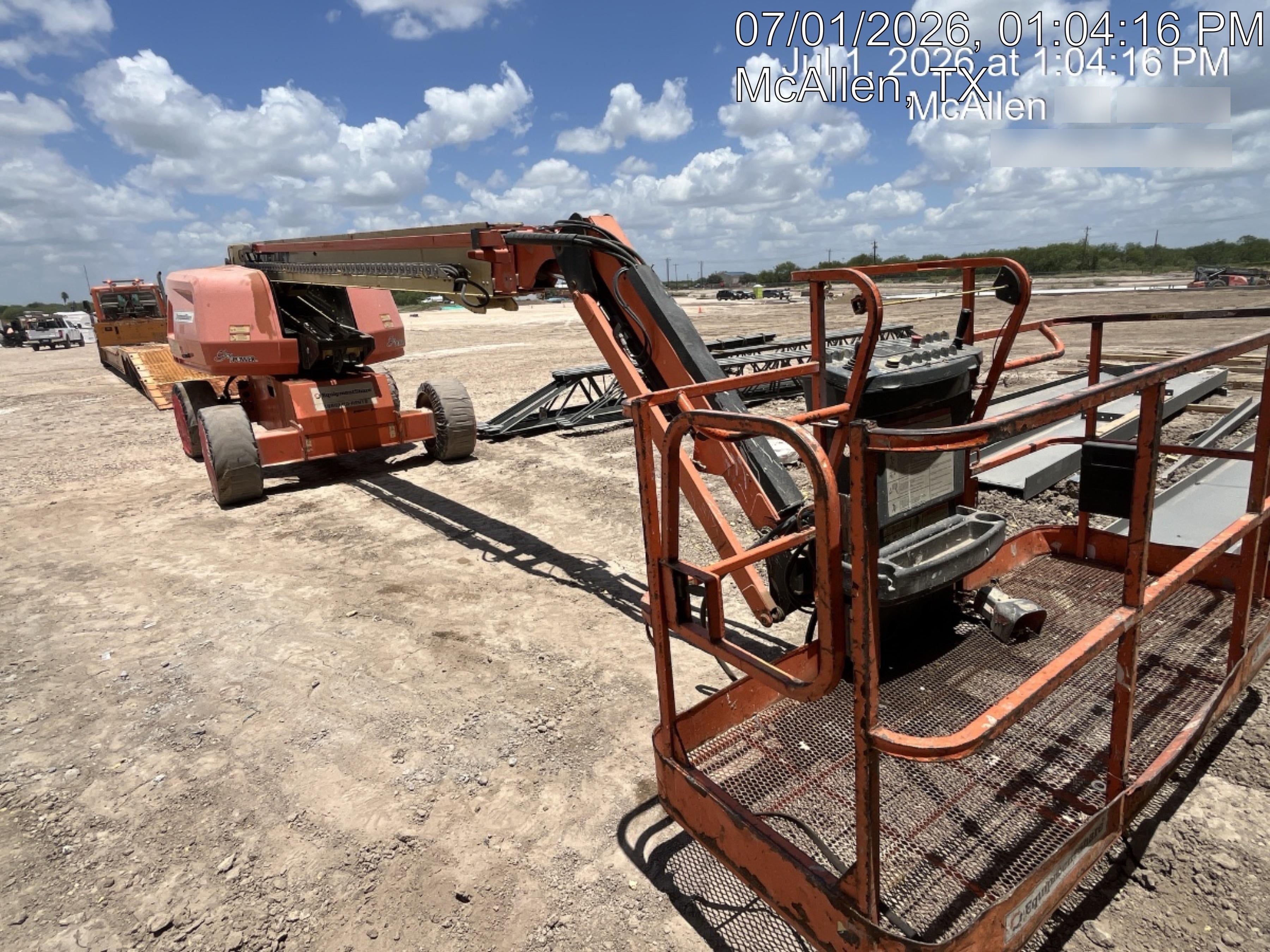 2021 JLG 660SJ