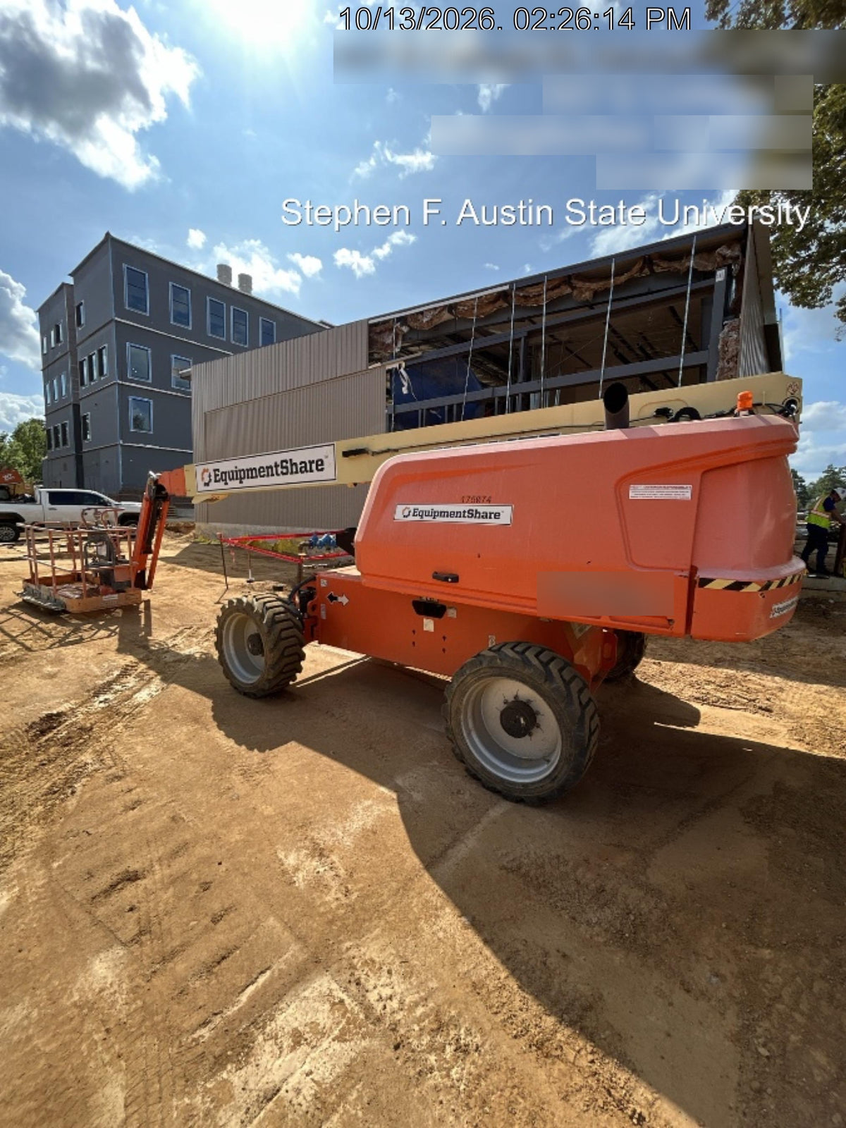 2021 JLG 660SJ