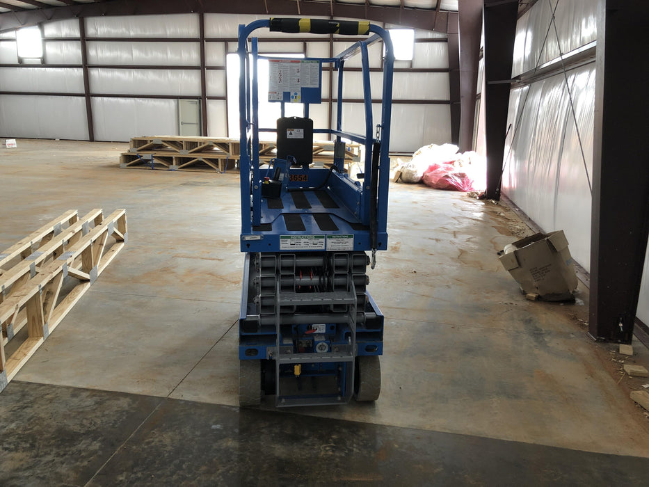 2019 Genie GS-1930 Fixed Rails with Chain Entry