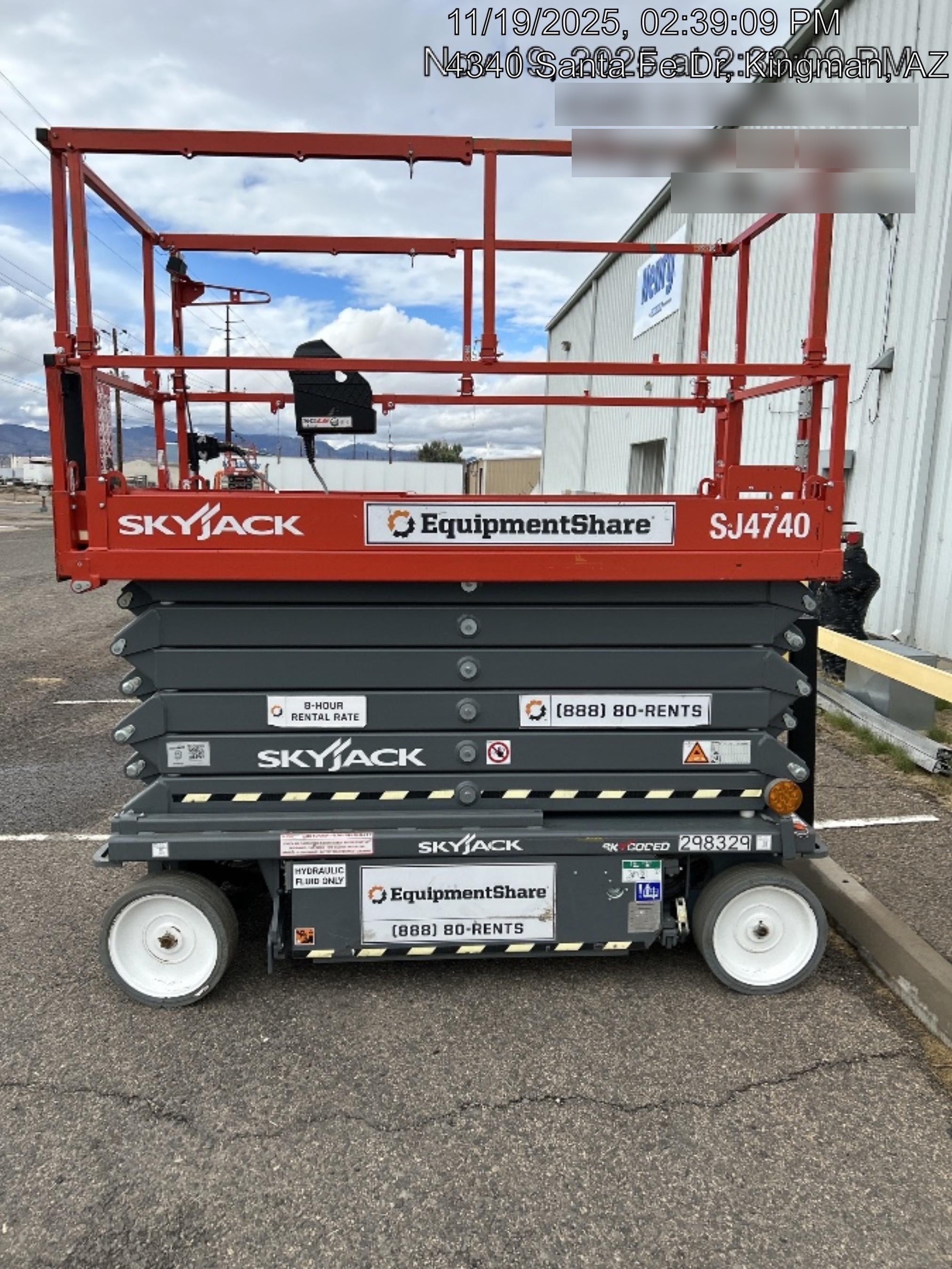 2023 SKYJACK SJ4740