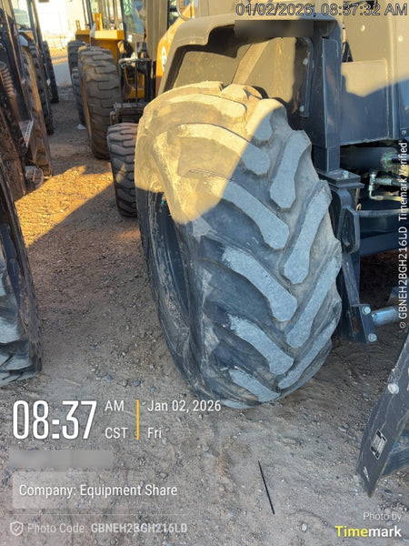 2023 CASE 588H