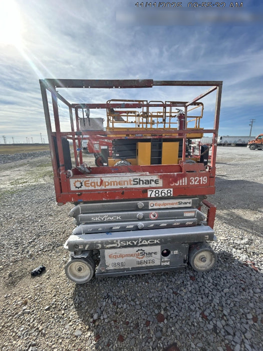 2018 Skyjack SJIII-3219 Skyjack SJIII3219 Scissor Lift w/Trojan Batteries
