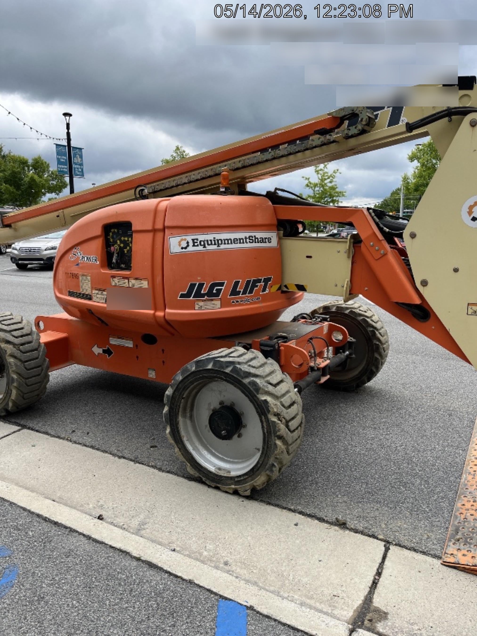 2021 JLG 600AJ