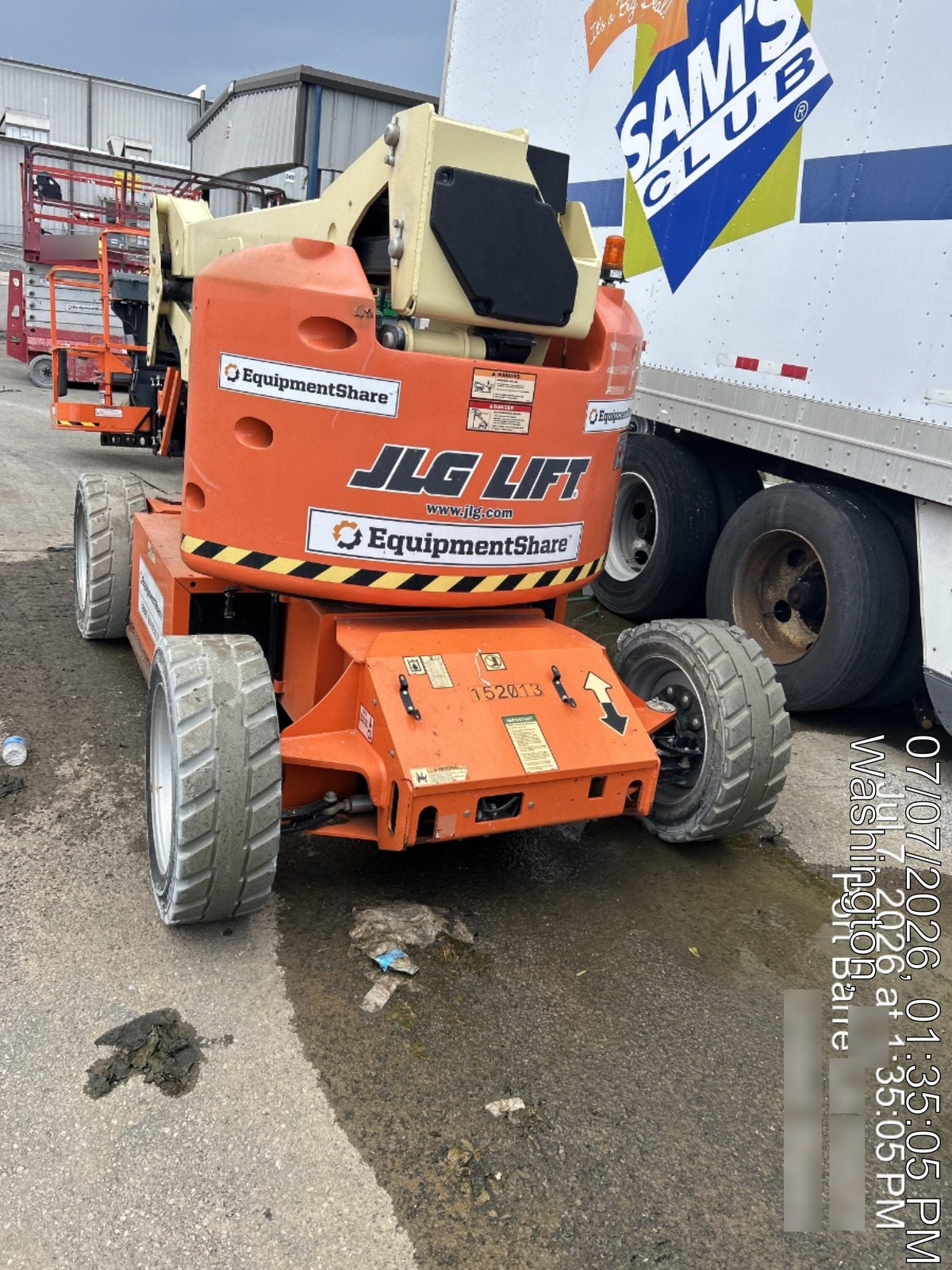 2021 JLG E450AJ