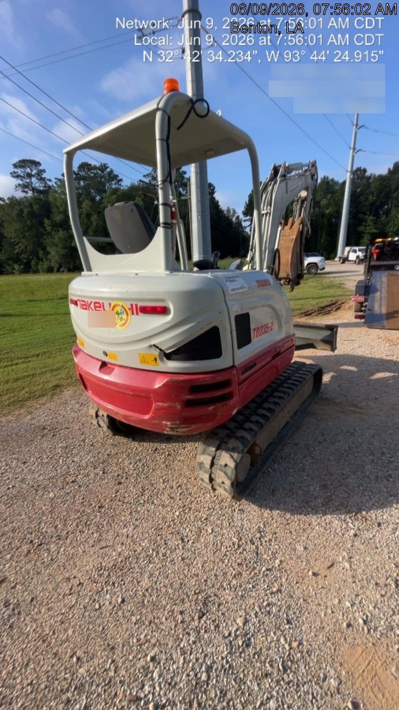 2022 TAKEUCHI TB235-2R