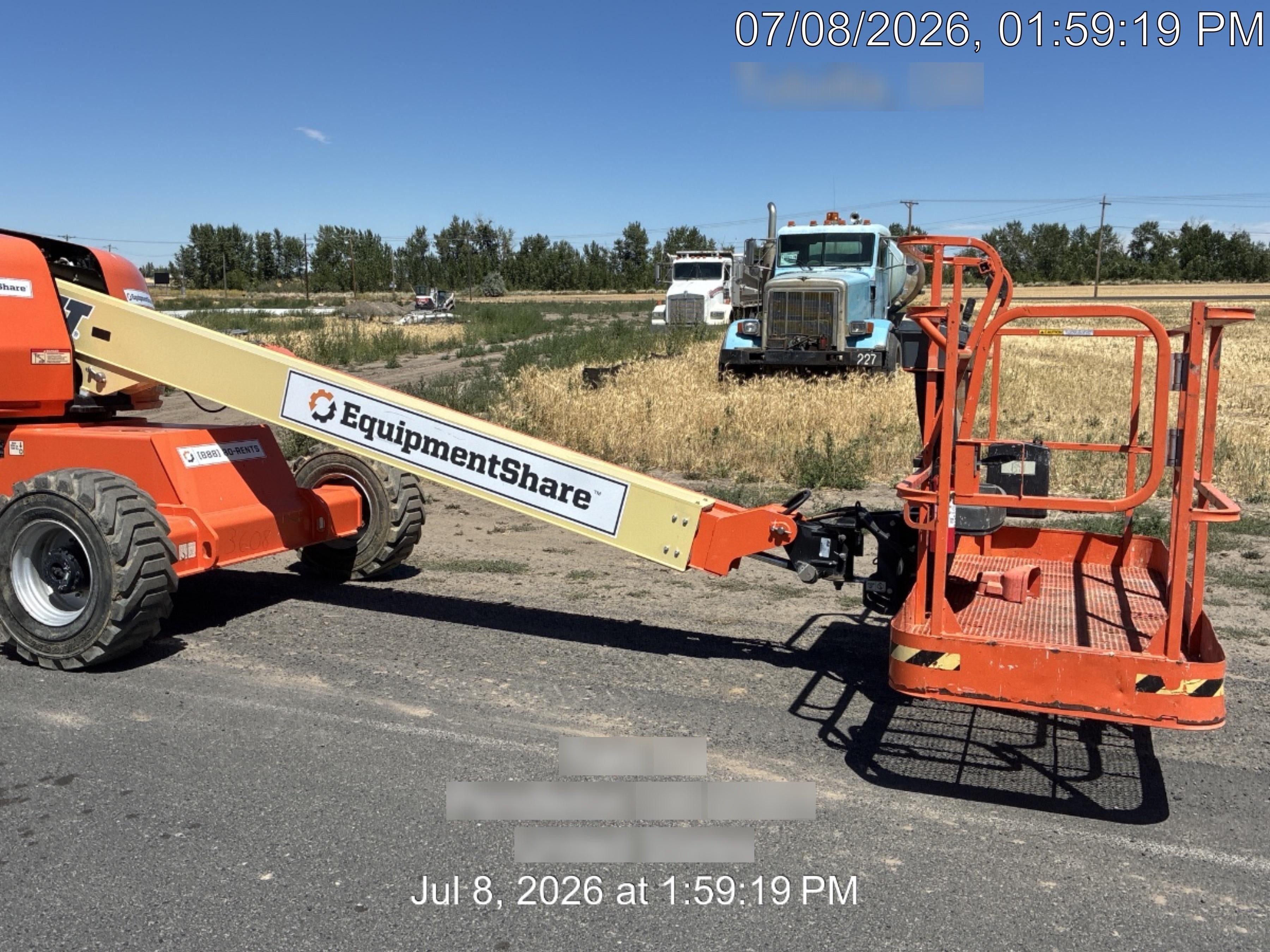 2021 JLG 400S
