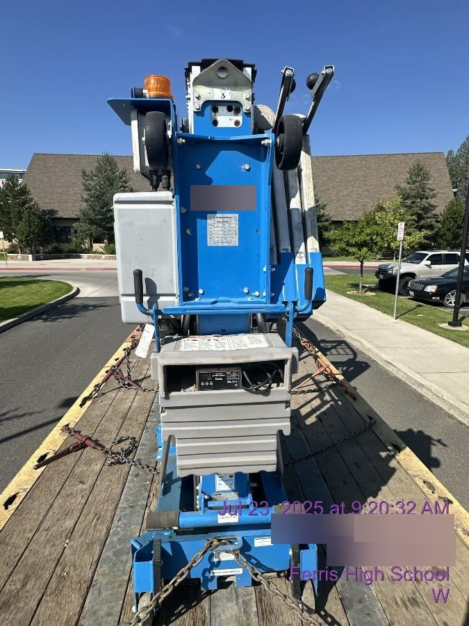 2020 GENIE AWP-30S